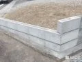 高低差をすっきり整えて土の流出を防ぐ土留めブロック工事