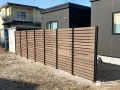 木目調のフェンスで視線をカットしながら温もりを添えた工事