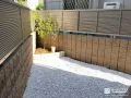 白玉砂利と植栽が映える落ち着きのあるお庭