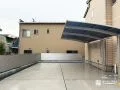 広々使える駐車スペースを整えた旗竿地の新築外構
