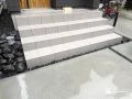 仕上がりと使いやすさにこだわった玄関階段