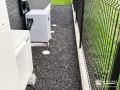 排水性の高い砂利の犬走り