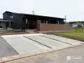 ナチュラルな素材をかっこよく魅せる平屋外構