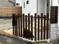 角柱を設置したおしゃれな敷地境界