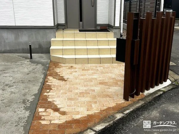 角柱とレンガ調アプローチで迎えるナチュラルな門まわり工事