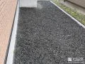 化粧砂利で雑草対策