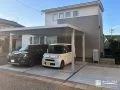 建物のアクセントカラーと調和する新築外構