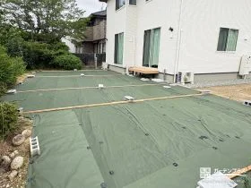 仕上げを自由に選べる防草シートのお庭[施工後]