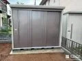 シックなブラウンでお庭にマッチする物置