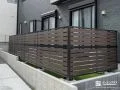 木調の目隠しフェンスと人工芝でプライベートなお庭をつくる工事