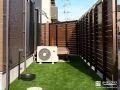 緑を楽しむ主庭とすっきりとした犬走りでお手入れを軽減した工事