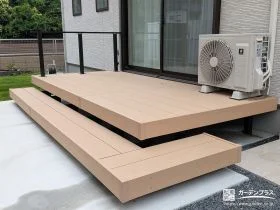L字型に段床を取り付けた使い心地の良いウッドデッキ設置工事