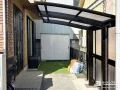 サイドパネル付き屋根で雨風を抑え自転車を守る駐輪スペース工事