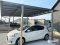 駐車スペースを明るく保つカーポート