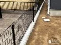 お庭の解放感を保ちながら境界を明確化するフェンス