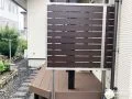 デッキ空間のプライバシーを守るフェンス