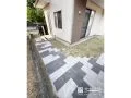 芝生を守りながらお庭をおしゃれに彩る園路