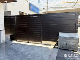 視線をカットし快適なお庭時間をつくる目隠しフェンス[施工後]