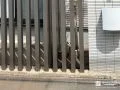 フェンス下の小さな隙間もすっきり整えて雑草の悩みを減らす工事