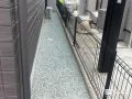 いつでも綺麗な状態を維持できる犬走り