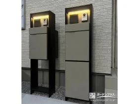 マットベージュが上品な二世帯住宅の機能門柱[施工後]