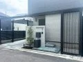 大きなフレームで一体感をつくるモダンな新築外構