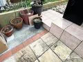 お庭との行き来をしやすくする玄関ポーチ階段