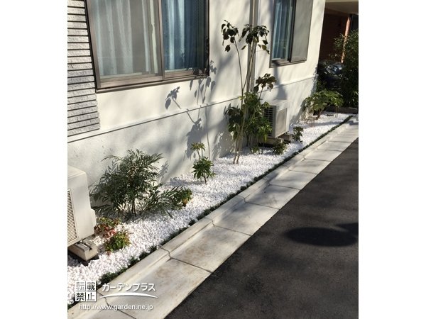 犬走りリフォーム工事 No 4190 花壇 菜園 芝生の施工例 外構工事のガーデンプラス