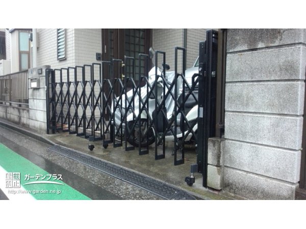 伸縮門扉の外構施工例一覧 外構工事のガーデンプラス 伸縮門扉の外構施工例一覧 外構工事のガーデンプラス