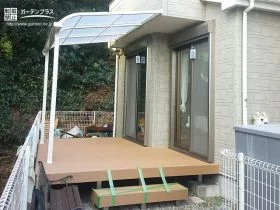 ご家族の憩いの場所にもなるウッドデッキ[施工後]