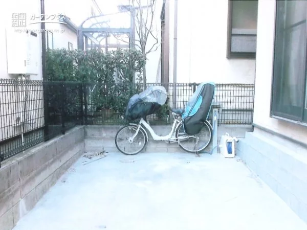 No.5444 雑草対策も兼ねた駐車スペース拡張工事[施工後]