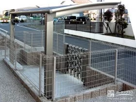 伸縮ゲートを使用して防犯強化を実現[施工後]