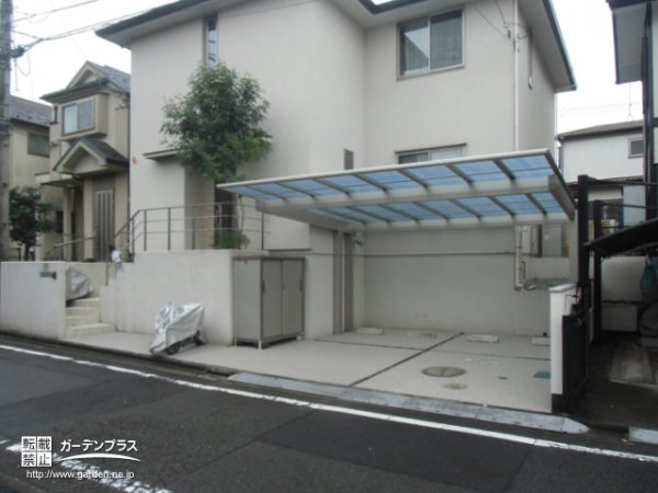 2台分のお車を後方支持タイプでラクラク駐車のカーポート設置工事 No 5655 駐車スペースの施工例 外構工事のガーデンプラス