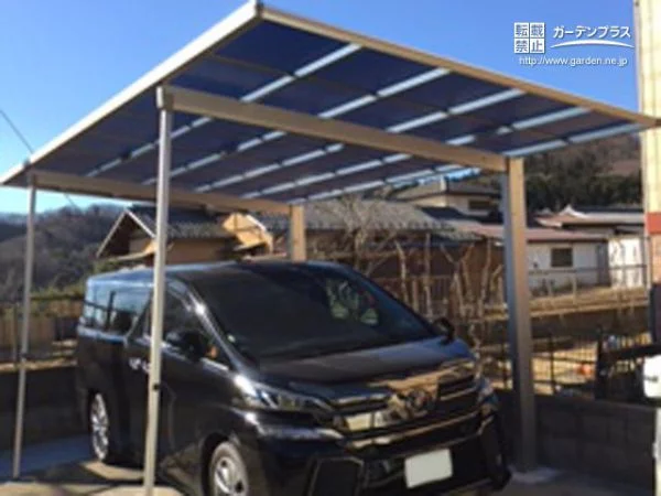 No.5676 雨の日でも車の乗り降りがらくらくなカーポート設置工事[施工後]