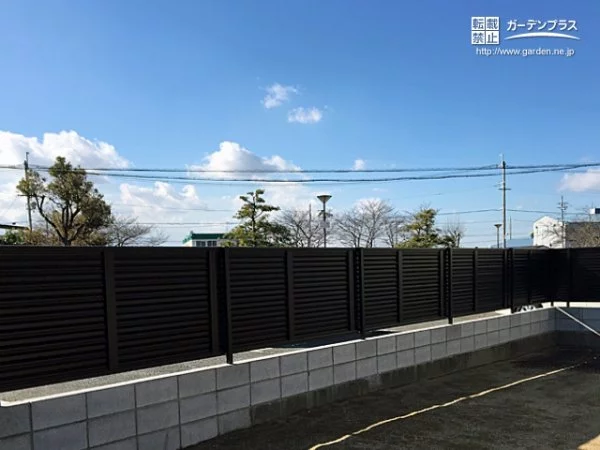 No.5888 お住いの外部からの視線を遮りプライベート空間の安全と安心を実感する、外周フェンス設置工事[施工後]