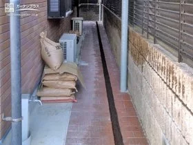 ふち石をアクセントにしたオシャレな犬走り[施工後]