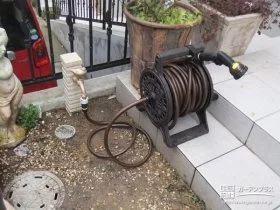 陶磁器の温もりを感じる立水栓[施工後]