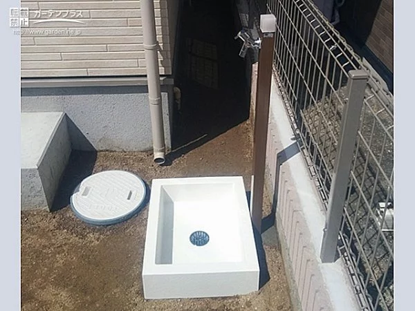 スリムでスマートでシンプルな美観を重視した立水栓設置工事