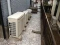 砂利敷きでお庭とつながった犬走り