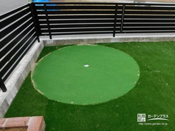 ゴルフ場のグリーンのきめ細やかで高密度な人工芝