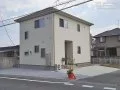 お庭の植栽がお住いを彩るシンプルカジュアルなセミクローズ外構工事