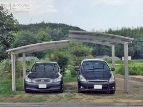 ハイルーフタイプの雨もしっかりガードするカーポート