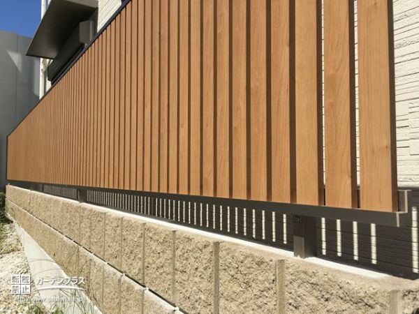 バルコニー 目隠しフェンスの外構施工例一覧 外構工事のガーデンプラス バルコニー 目隠しフェンスの外構施工例一覧 外構工事のガーデンプラス