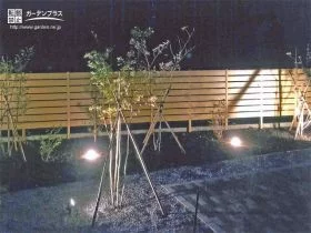 夜の樹形を美しく眺められるお庭