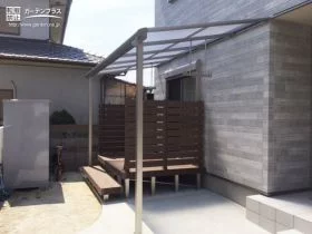 急な雨や夏の強い日差しから洗濯物を守るテラス屋根[施工後]