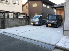 フリースペースとしても活用できる駐車スペース[施工後]