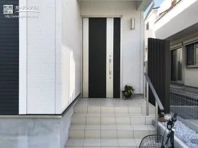 木目の優しさを活用した目隠しスリット[施工後]