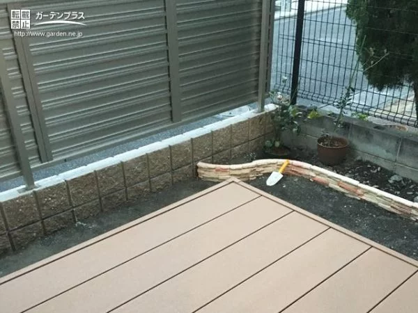 No.7936 優しく包み込むようなプライベート空間を演出するウッドデッキ設置工事[施工後]