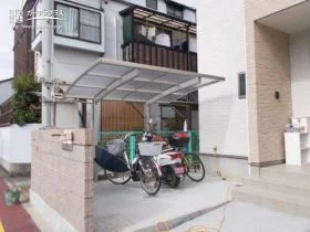 アール屋根が優しいサイクルポート[施工後]