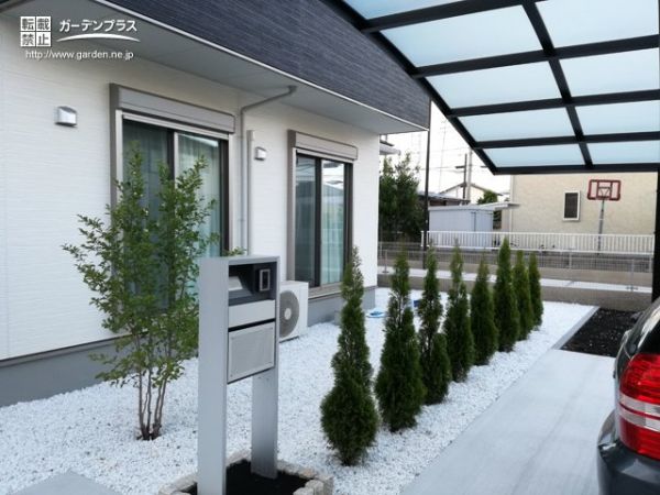 外構施工例一覧 コニファー 犬走り 100万円 150万円 外構工事のガーデンプラス